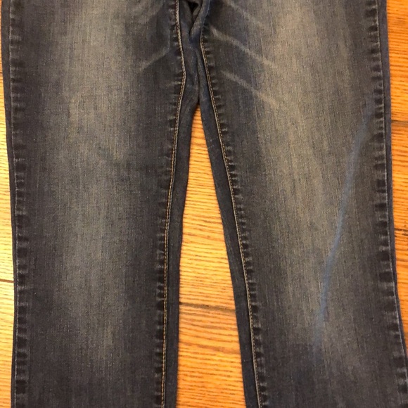 1822 Frayed Straight Leg Stretch Size 6 Jeans 5 pocket Casual Date Night Game - Picture 6 of 16